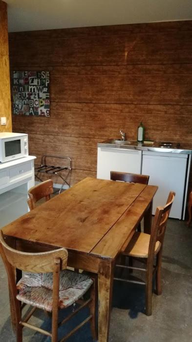 Gorrevod 르 자르댕 드 라 레이수즈 B&B 외부 사진